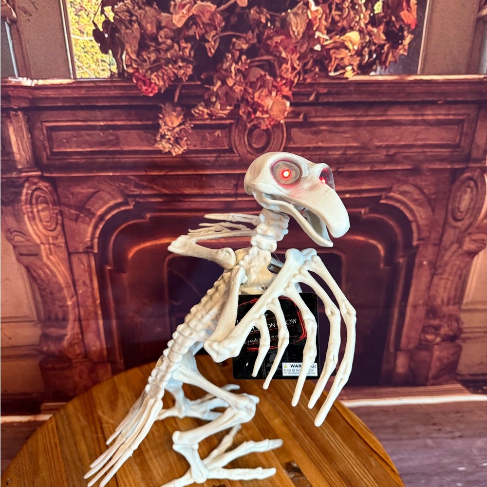 Skeleton Vulture Crow Halloween Bird Decor with Red Eyes Decor Party Craft NWT - Picture 12 of 17